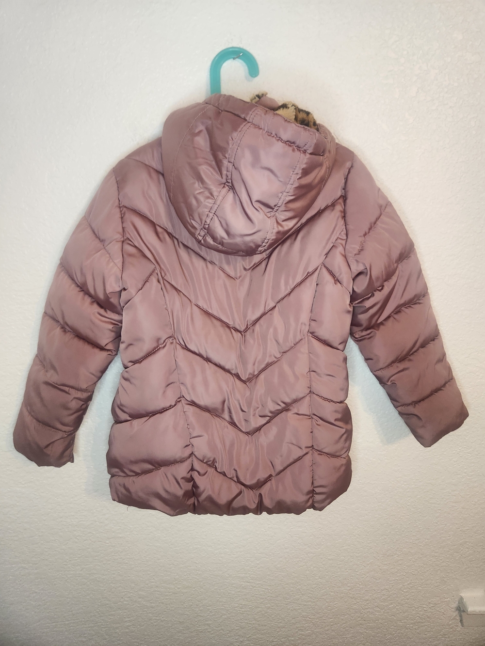 Girls Mauve Puffer Jacket with Faux Fur Trim - Picture 11 of 16